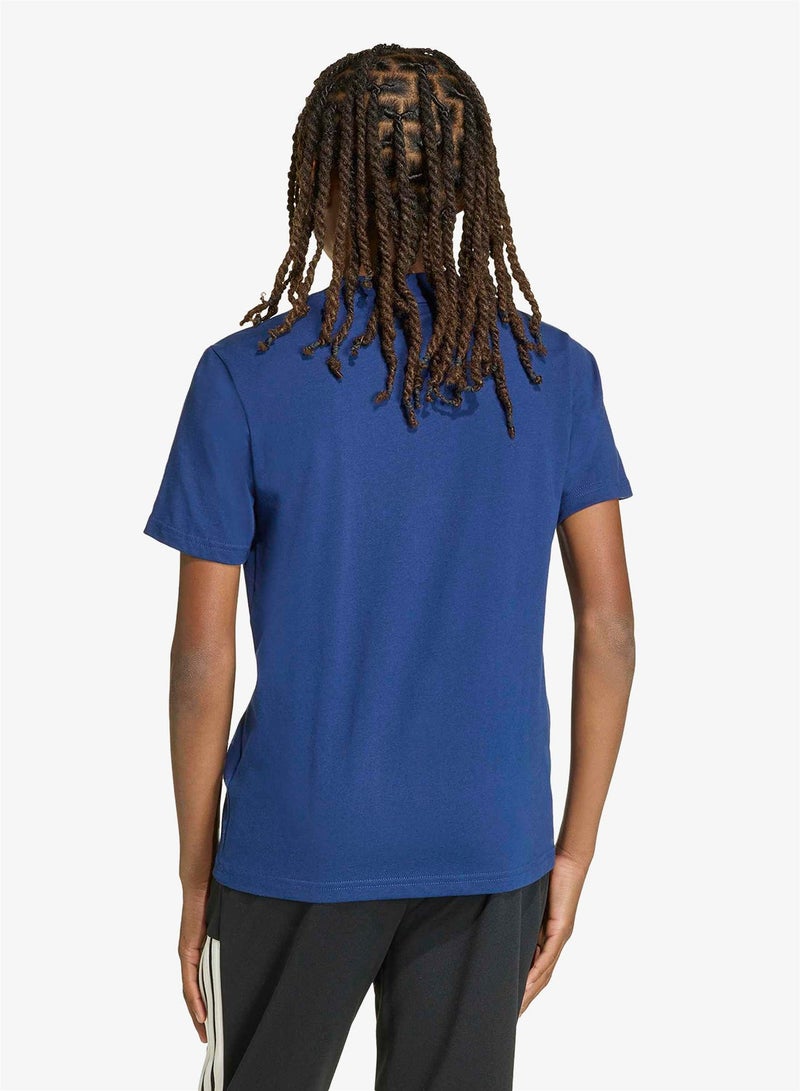 اديداس تيشيرت بطبعة حروف الملعب الشبابي - Image 2